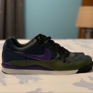 Nike ACG Wildwood Midnight Navy Court Purple